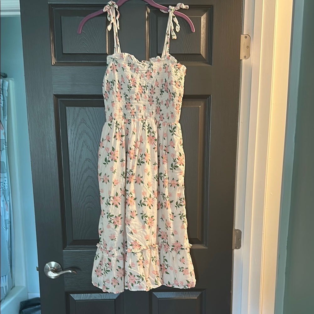 Draper James Smocked Floral dress size s